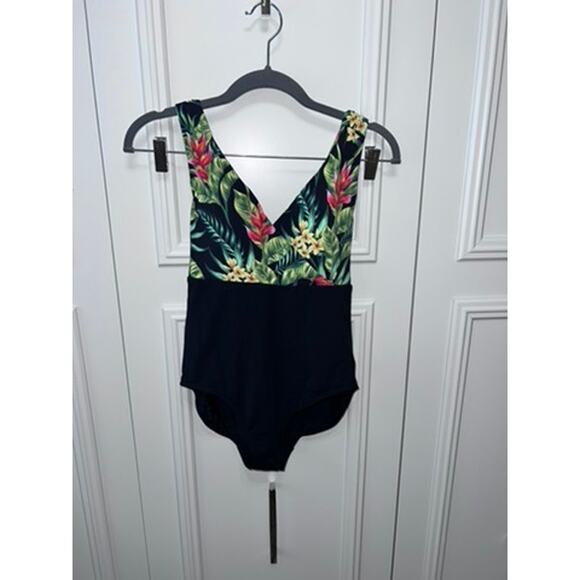 NWOT CALIA by Carrie Underwood Women's Tropical Print‎ One-Piece Swimsuit 4 - Picture 1 of 9